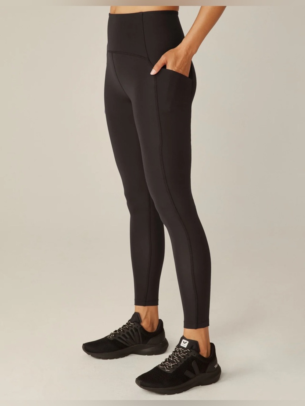NWT Beyond Yoga POWERBEYOND Strive Pocket Midi Legging 2.0